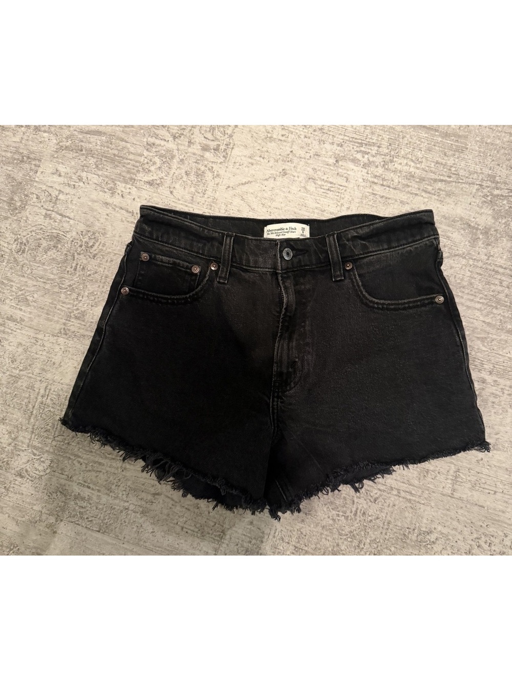 Abercrombie & Fitch Black High Rise Relaxed Cutoff Denim Shorts Size 28